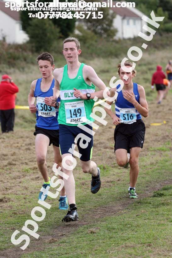 Mens under-17s Start Fitness North Eastern Harriers League, Wrekenton, Gateshead. Photo:  David T. Hewitson/Sports for All Pics